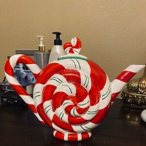 Candy cane tea pot by Department 56